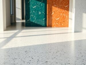Mehr über den Artikel erfahren Welche Farben ergänzen Terrazzo‑Böden am besten